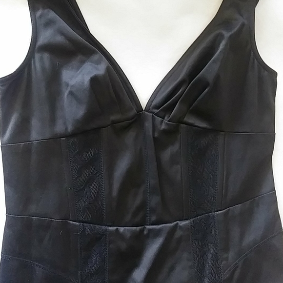 🆕Bodycon Satin Mini - Picture 5 of 6